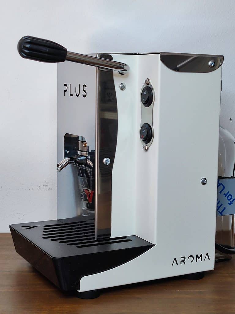 Machine à Expresso Aroma Plus ESE 44 - Compacte, économique, Avec Porte-filtre Amovible Et Réglage De Pression - 10