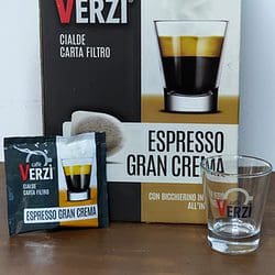 VERZI Gran Crema Premium ESE Pads inkl. Glas